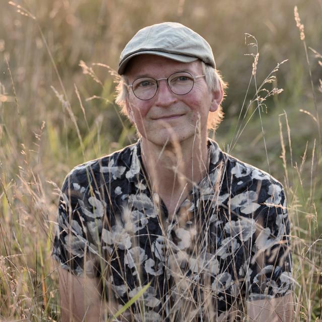 Coloured Dots And The Voids In Between